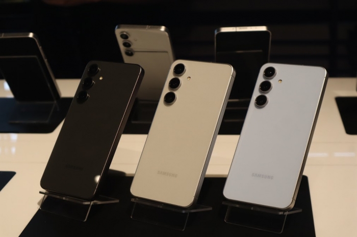 Vua AI giá mềm, hấp dẫn áp đảo iPhone 16, iPhone 17 galaxy s24 fe 2