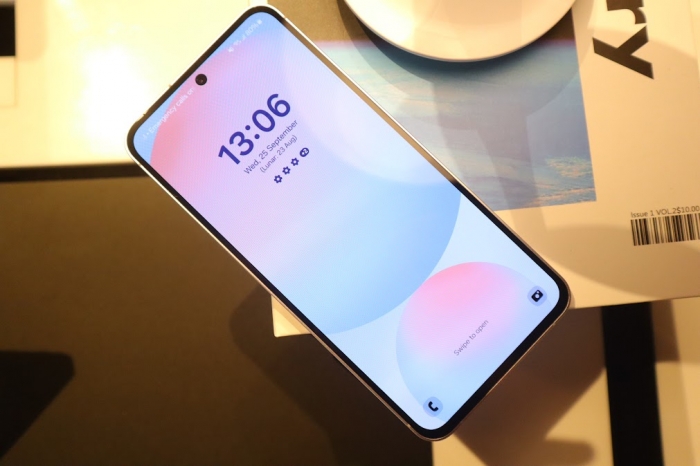 Vua AI giá mềm, hấp dẫn áp đảo iPhone 16, iPhone 17 galaxy s24 fe 4