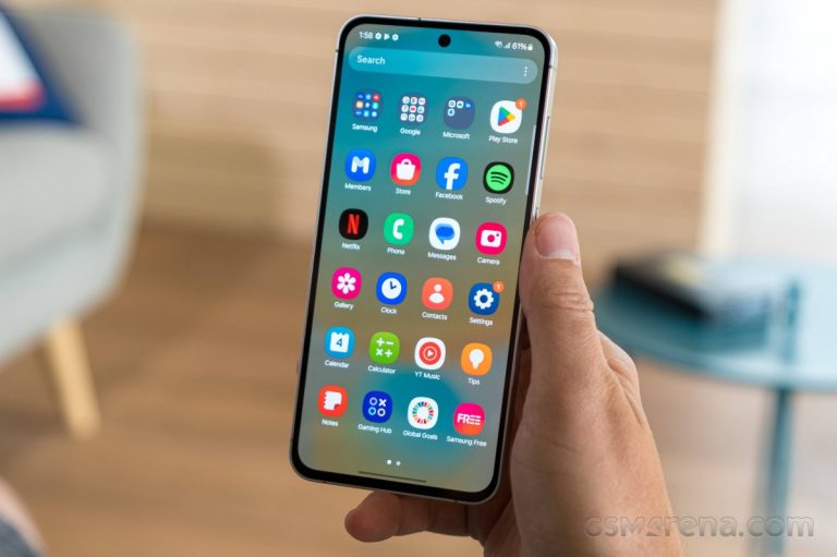 Galaxy S24 FE chốt giá gần 11 triệu, AI xịn ngang trình iPhone 16, vẫn là Galaxy S rẻ nhất Việt Nam