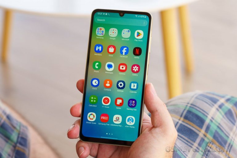 Đây là chiếc điện thoại Samsung giá chỉ 3 triệu, thiết kế cam kép đẹp như iPhone 16