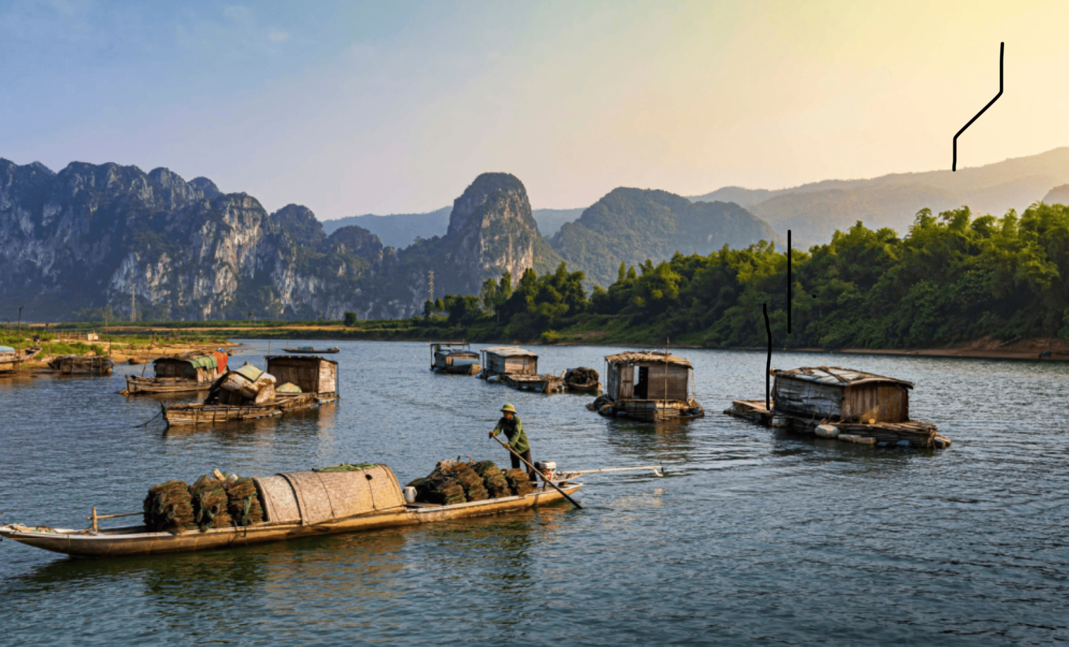 Du lịch Quảng Trị sau sáp nhập: Sức bật mới từ 2 vùng di sản- Ảnh 1. Du lịch Quảng Trị sau sáp nhập: Sức bật mới từ 2 vùng di sản- Ảnh 1.