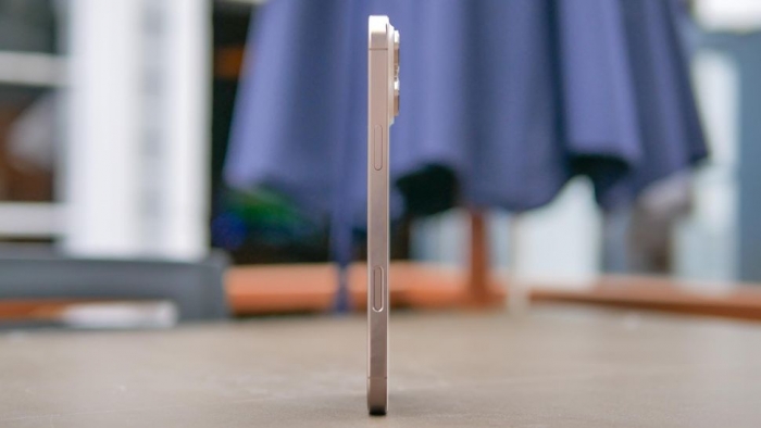 Giá iPhone 16 Pro Max rẻ kỷ lục, giảm mạnh chưa từng có, thấp hơn iPhone 17 Pro Max gần 10 triệu đồng dù xịn chẳng kém - Ảnh 3. Giá iPhone 16 Pro Max rẻ kỷ lục, giảm mạnh chưa từng có, thấp hơn iPhone 17 Pro Max gần 10 triệu đồng dù xịn chẳng kém - Ảnh 3.