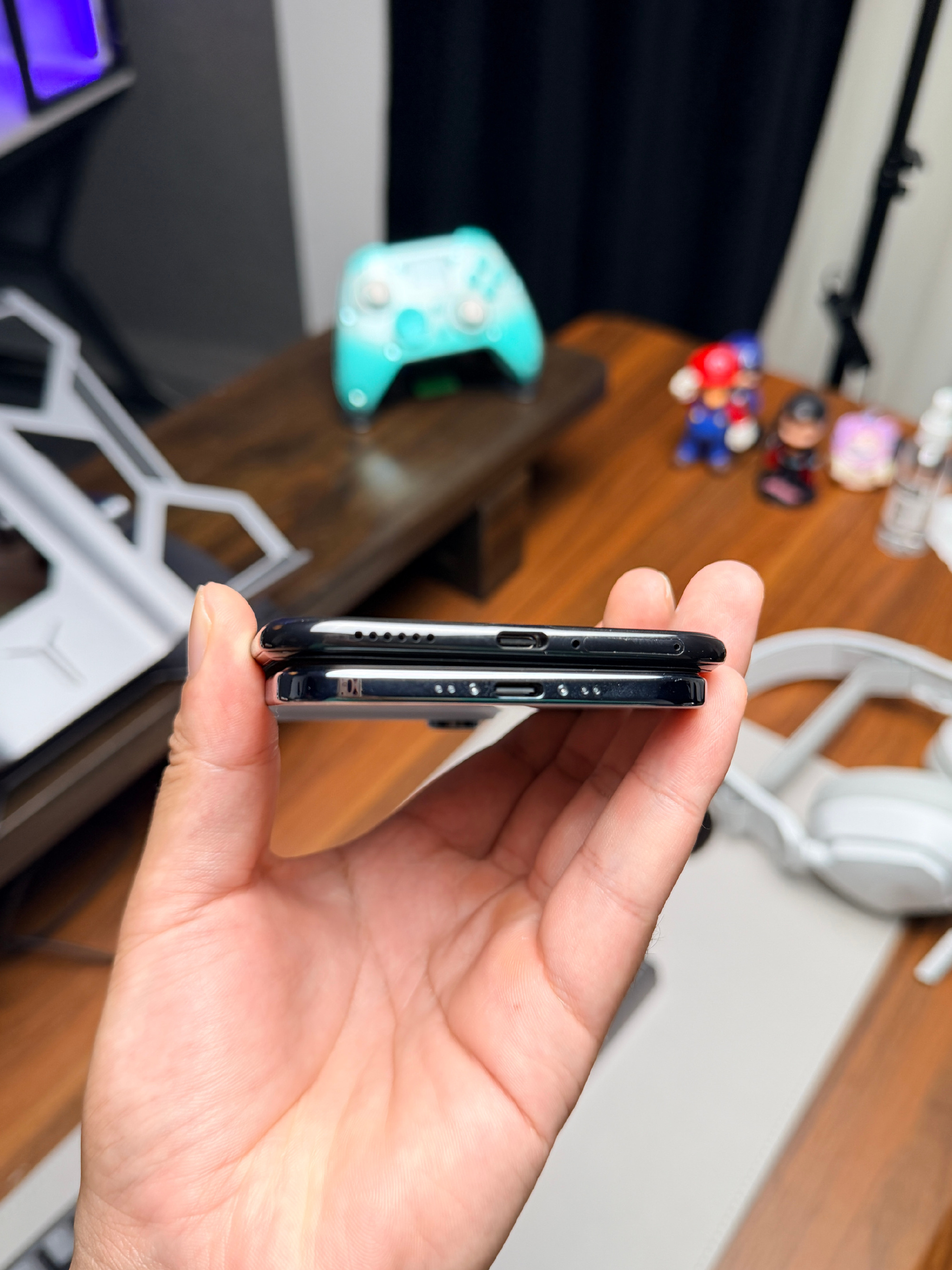 Pin to gấp đôi, có tận 3 camera Huawei ra mắt điện thoại siêu mỏng giá bằng nửa iPhone Air nhưng trông lạ lắm: Pin to gấp đôi, có tận 3 camera - Ảnh 6.