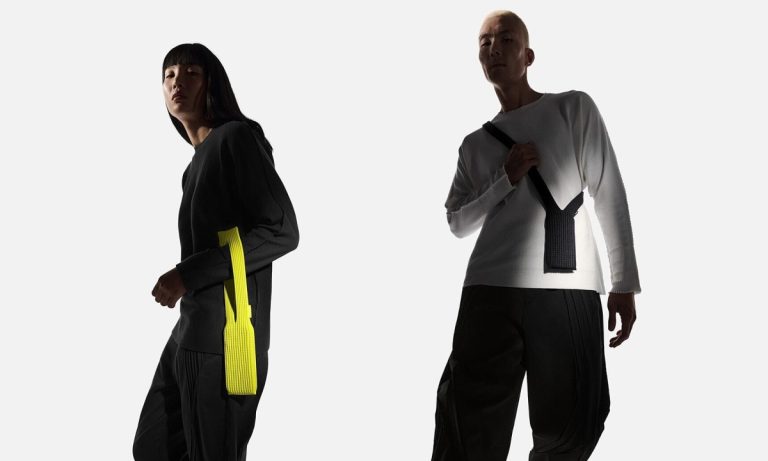 Apple bán túi đựng iPhone giá 230 USD