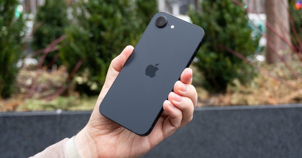 Mẫu iPhone “giá rẻ” này của Apple vừa được giảm giá tận hơn 4 triệu đồng