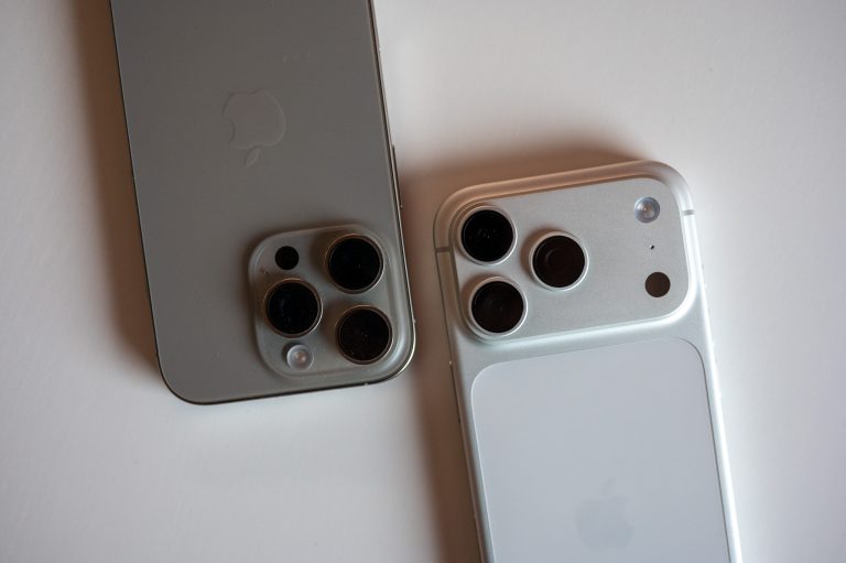 Đi bộ với iPhone Chúng tôi đã thử nghiệm 16 Pro và 17 Pro để xem máy nào chụp ảnh đẹp hơn. Bạn nghĩ sao?