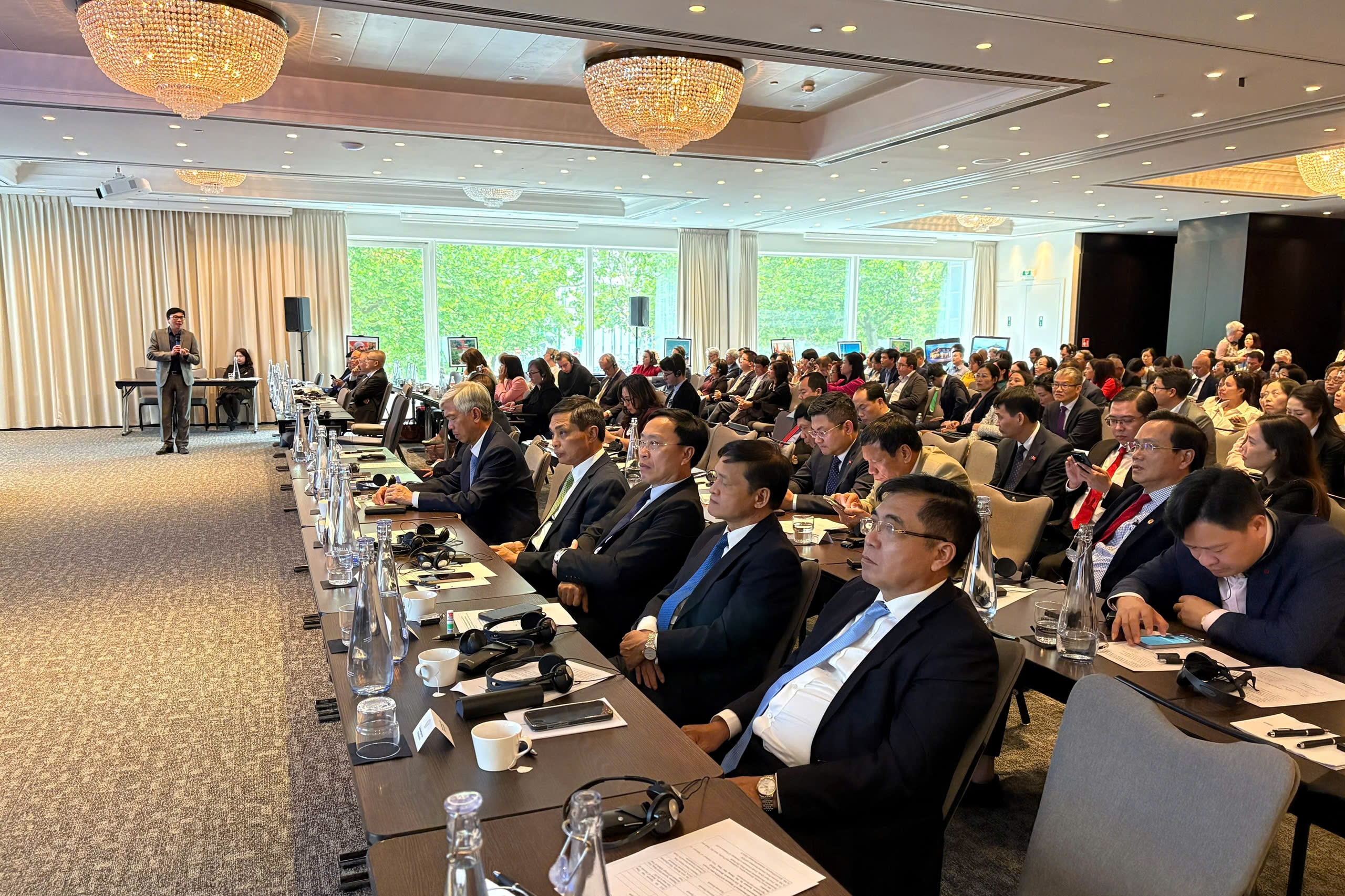 Quảng Bình xúc tiến đầu tư và quảng bá du lịch tại Bỉ z6681143791313_9f19d9861d72d25be3bb04895befac79.jpg