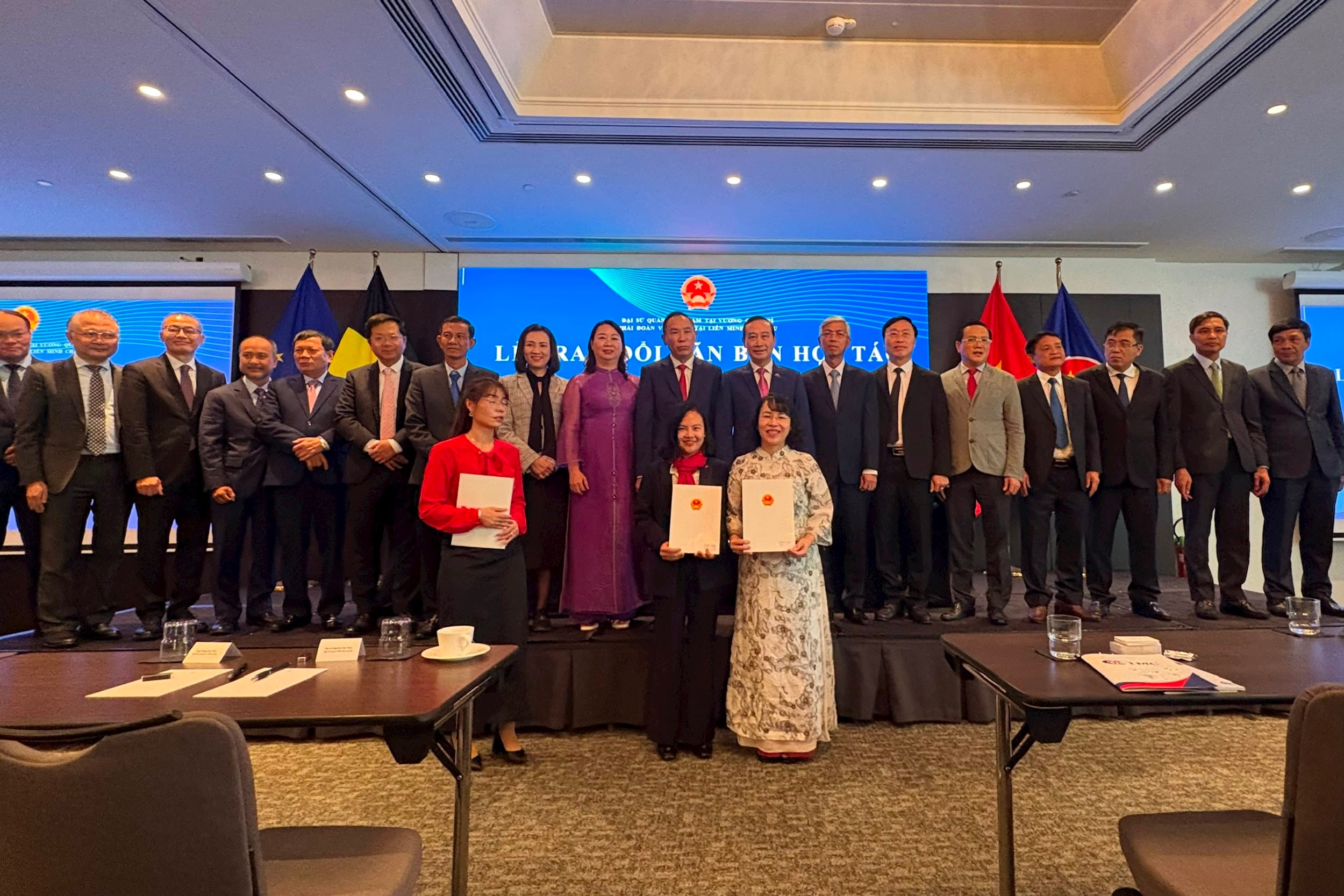 Quảng Bình ký kết ghi nhớ hợp tác phát triển du lịch với đối tác tại châu Âu z6684283293972_74ccfa47c1316af9322a48fdacace59d.jpg