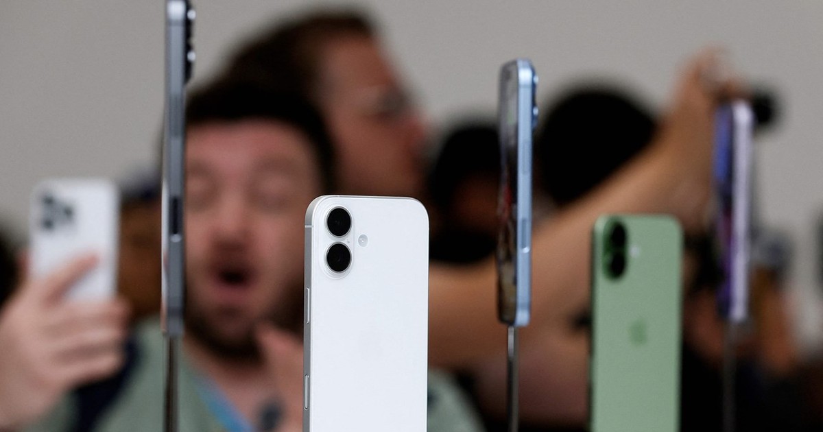 1 1765333001544713243621 0 0 681 1300 crop 17653330415332005429071