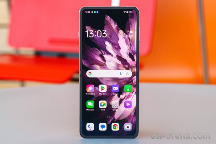OPPO Find N3 Flip 1