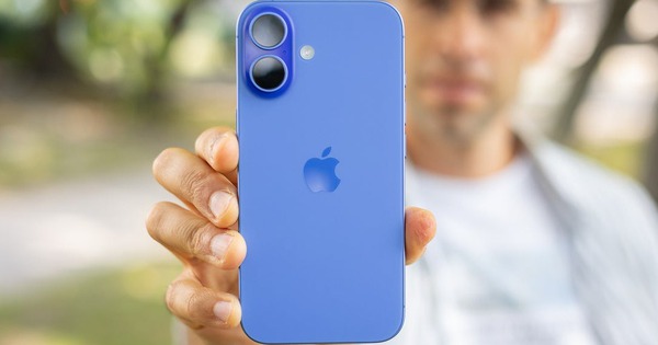 apple iphone 16 review a step fo 17652842794322104377781 1765284405591 17652844061131219540190 0 66 675 1146 crop 17652844168271572979259