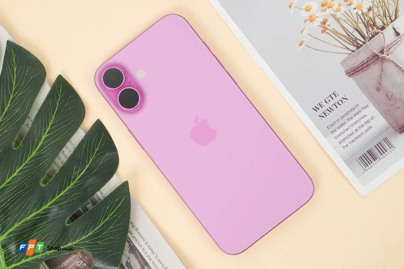 So sánh iPhone 16 Plus và S24 Plus hình 1