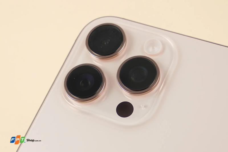 So sánh iPhone 16 Pro Max và S23 Ultra chi tiết nhất So sánh iPhone 16 Pro Max và S23 Ultra - hình 5