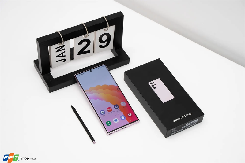 So sánh iPhone 16 Pro Max và S23 Ultra chi tiết nhất So sánh iPhone 16 Pro Max và S23 Ultra - hình 7