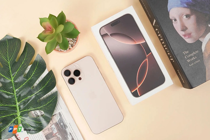 So sánh OnePlus 13 và iPhone 16 Pro Max - 07