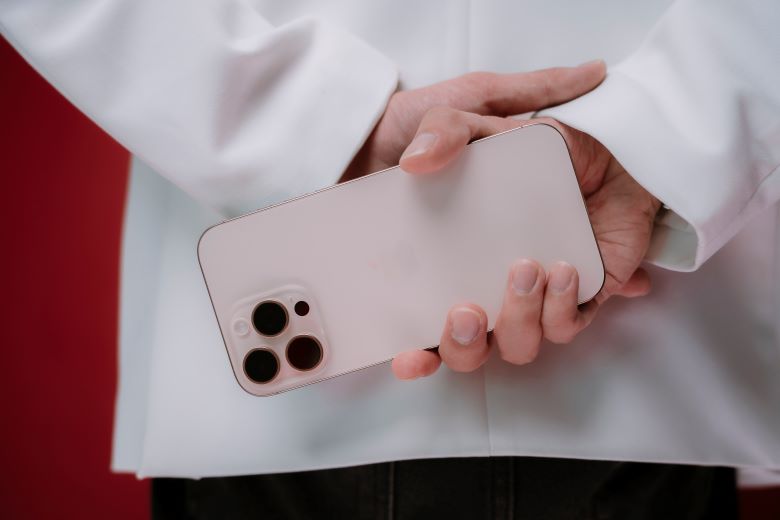 iPhone 16 Pro Max giảm giá mạnh đầu năm 2026- Ảnh 4.