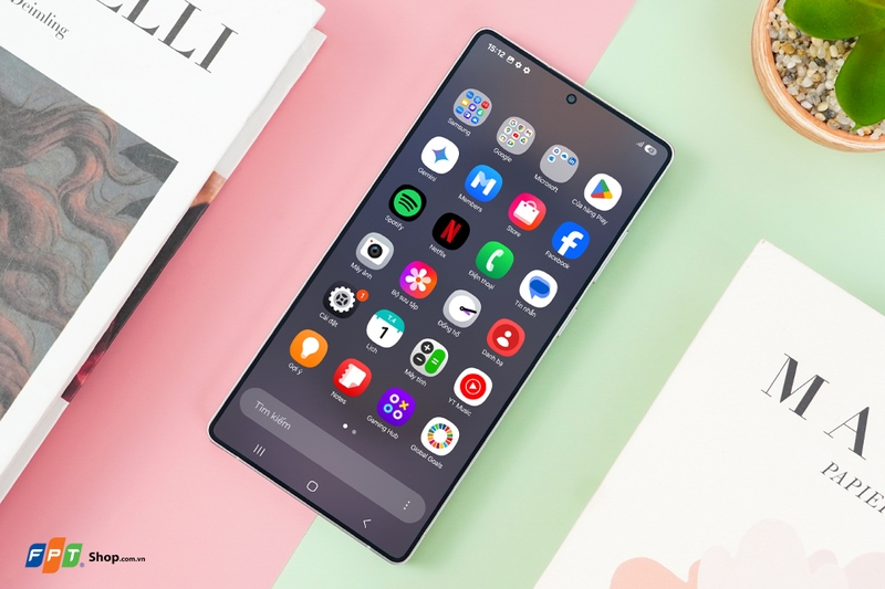 So sánh Galaxy S25 Ultra và iPhone 16 Pro Max 3.jpg