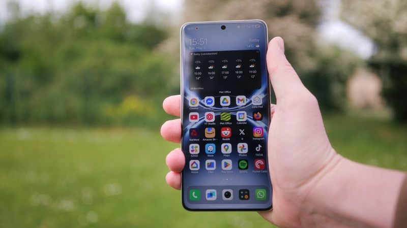 So sánh vivo X200 Ultra và iPhone 16 Pro Max 3.jpg