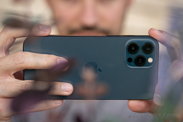 iPhone 12 Pro Max 10