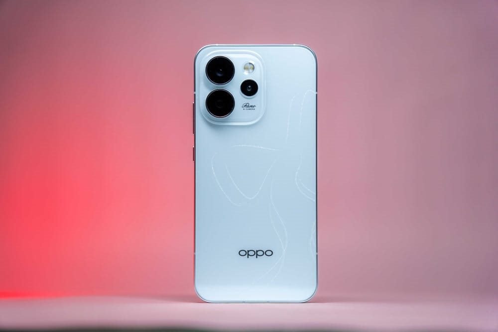 OPPO Reno 15 có đáng mua không nhờ Sơn Tùng? đánh giá chi tiết sản phẩm mới - Ảnh 2.
