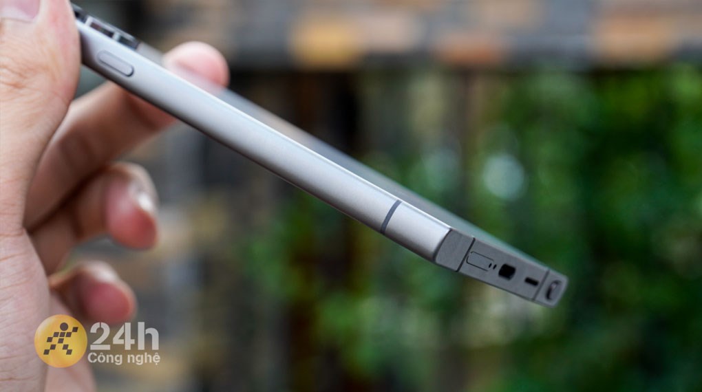 Thiết kế vuông vức trên S24 Ultra
