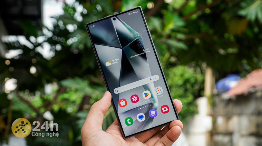 S24 Ultra có độ sáng 2600 nits và tần số quét 120Hz