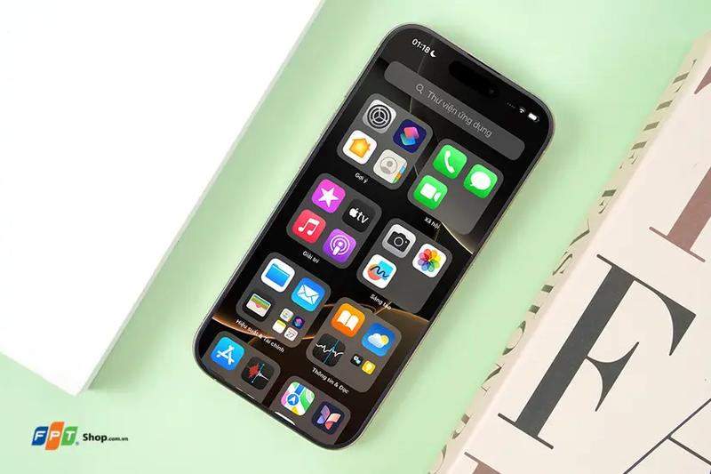 So sánh OPPO Find X8s Plus và iPhone 16 Pro - hình 4