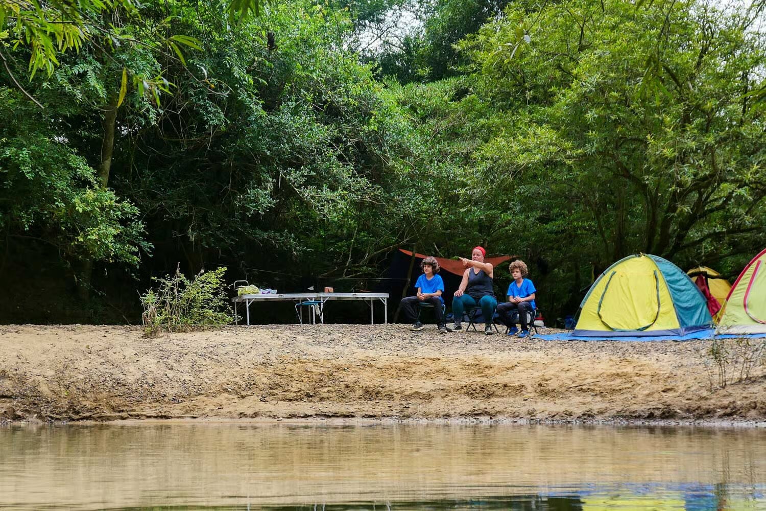 Gỡ vướng cho khách đến Sơn Đoòng, Tú Làn - Ảnh 1.