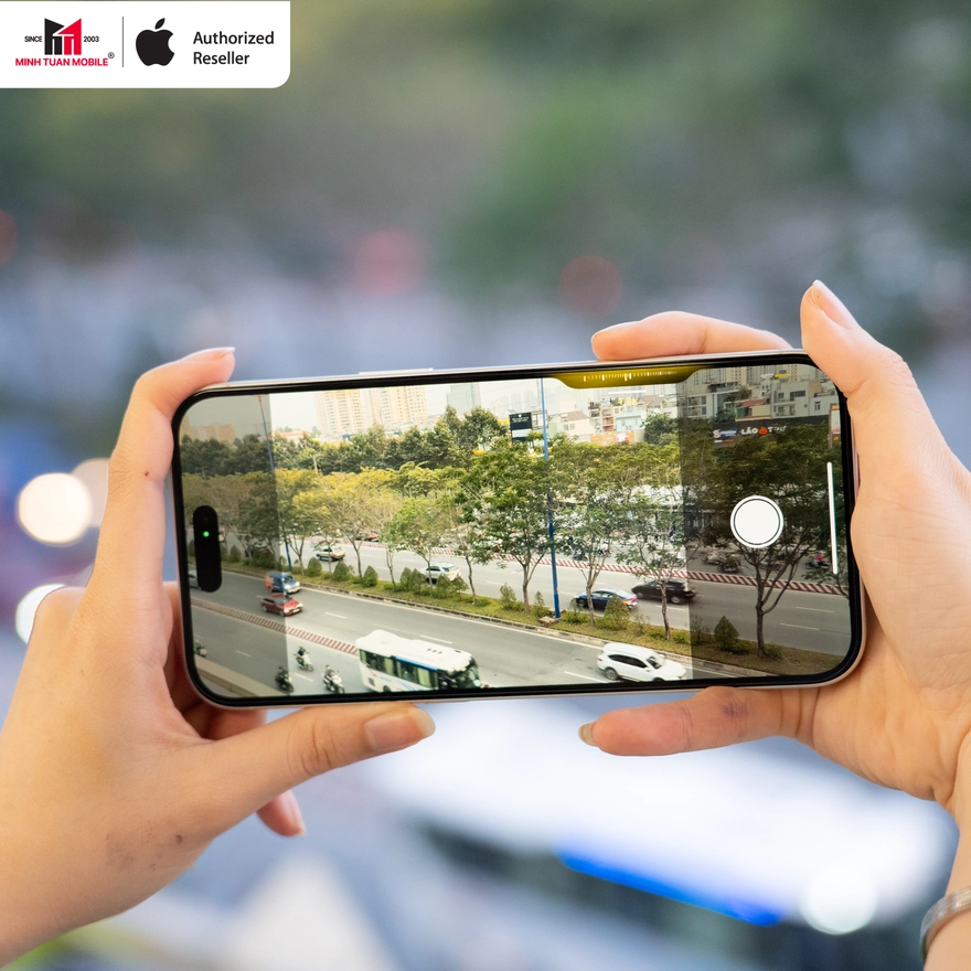 iPhone 16 Plus: Màn lớn, pin trâu giá đang tốt ngay lúc này