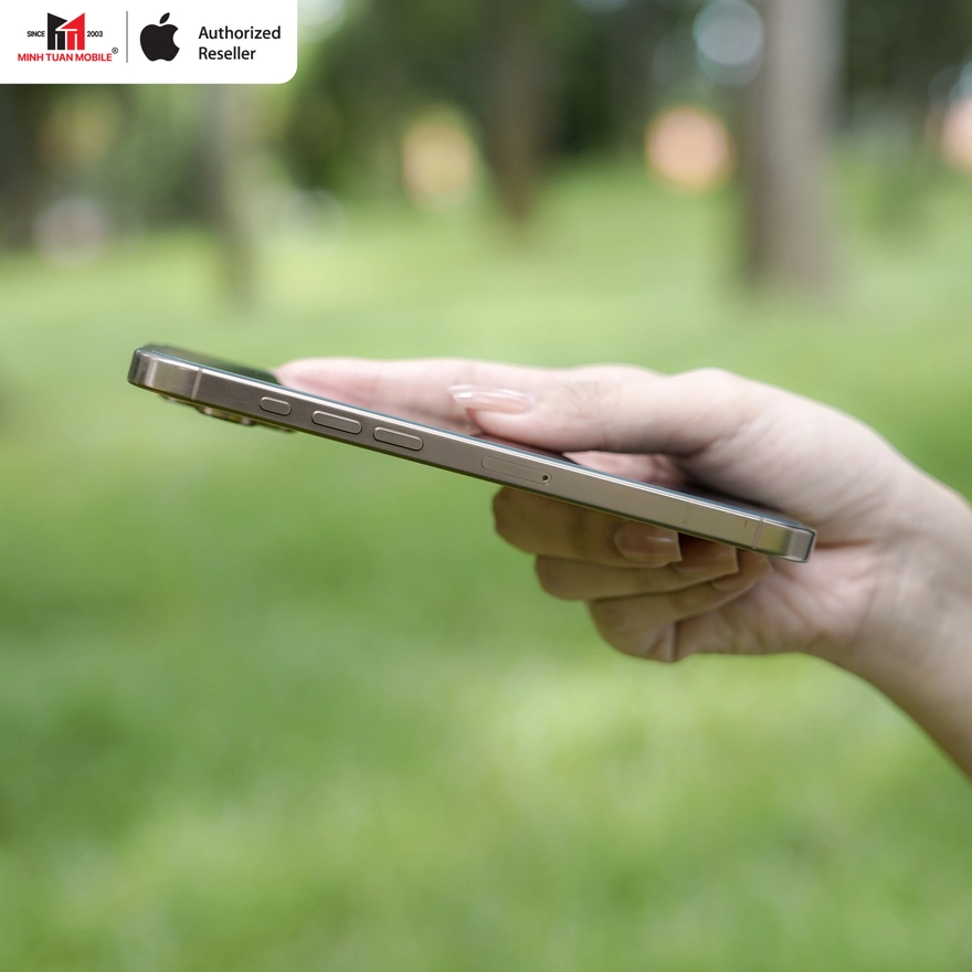 Mở bát đầu năm: Chọn iPhone 16 Pro Max giá cực hời