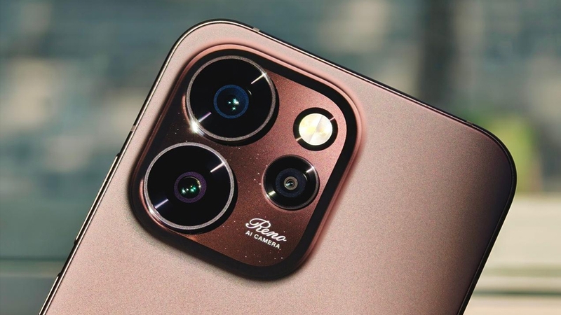 Cụm camera sau của Reno 15 Pro được trang bị cảm biến chính lên tới 200 MP